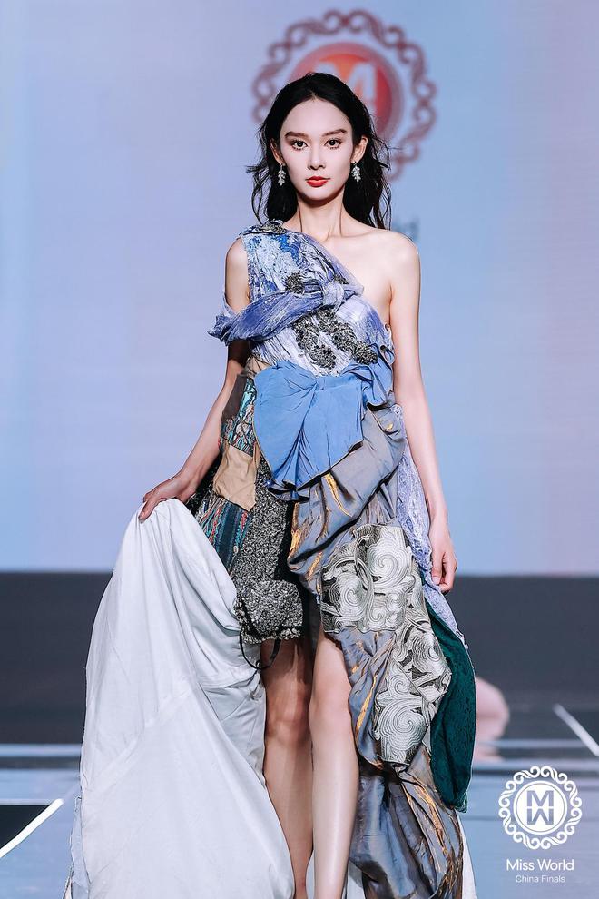 届世界小姐中国区总冠军是咱淄博女孩j9九游会网址是什么甘容菲！第73(图3)